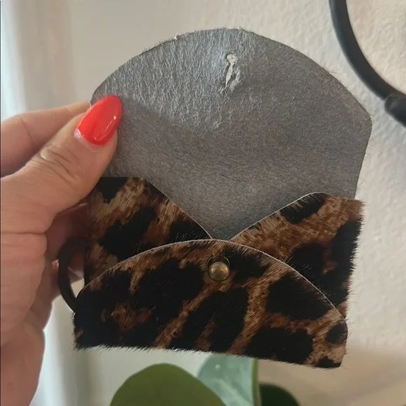 Brown and Black Leopard Print Key & Card Holder with Ring - Picture 4 of 6